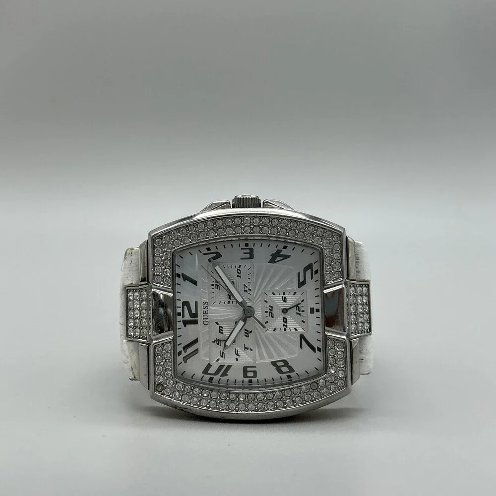 Guess U12519L2 Mens Watch 43mm Silver Tone Crystals Day Date Leather New Battery
